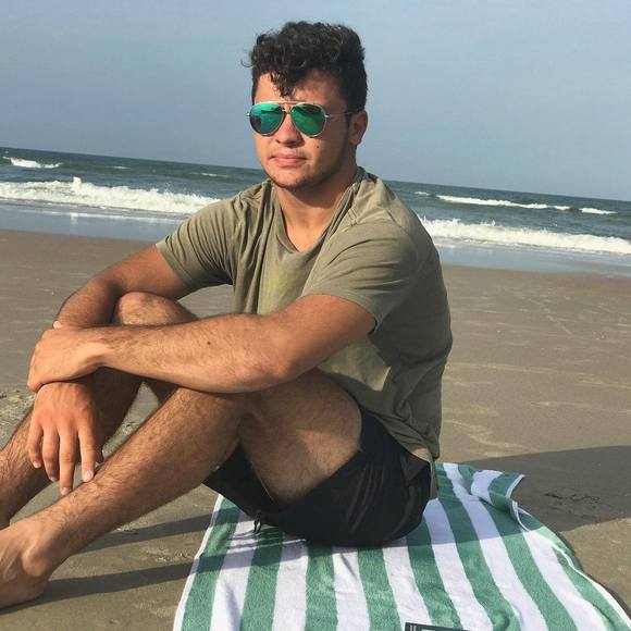 Meet your Posher, Grant - Picture 1 of 1